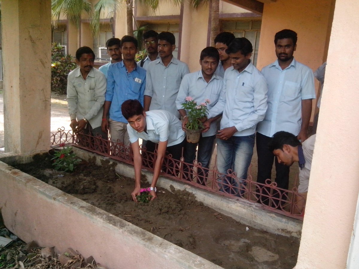 stbect's tweet image. Plant the Tree and save the earth
Happy World Environment Day..............