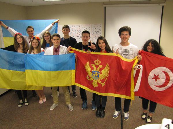 UnitedforUkr's tweet photo. MT @ECAatState: Obama said “exchanges can break down walls between us," &amp; reveal a common humanity. #FLEX #ASMYLE http://t.co/3x71F6uNX9