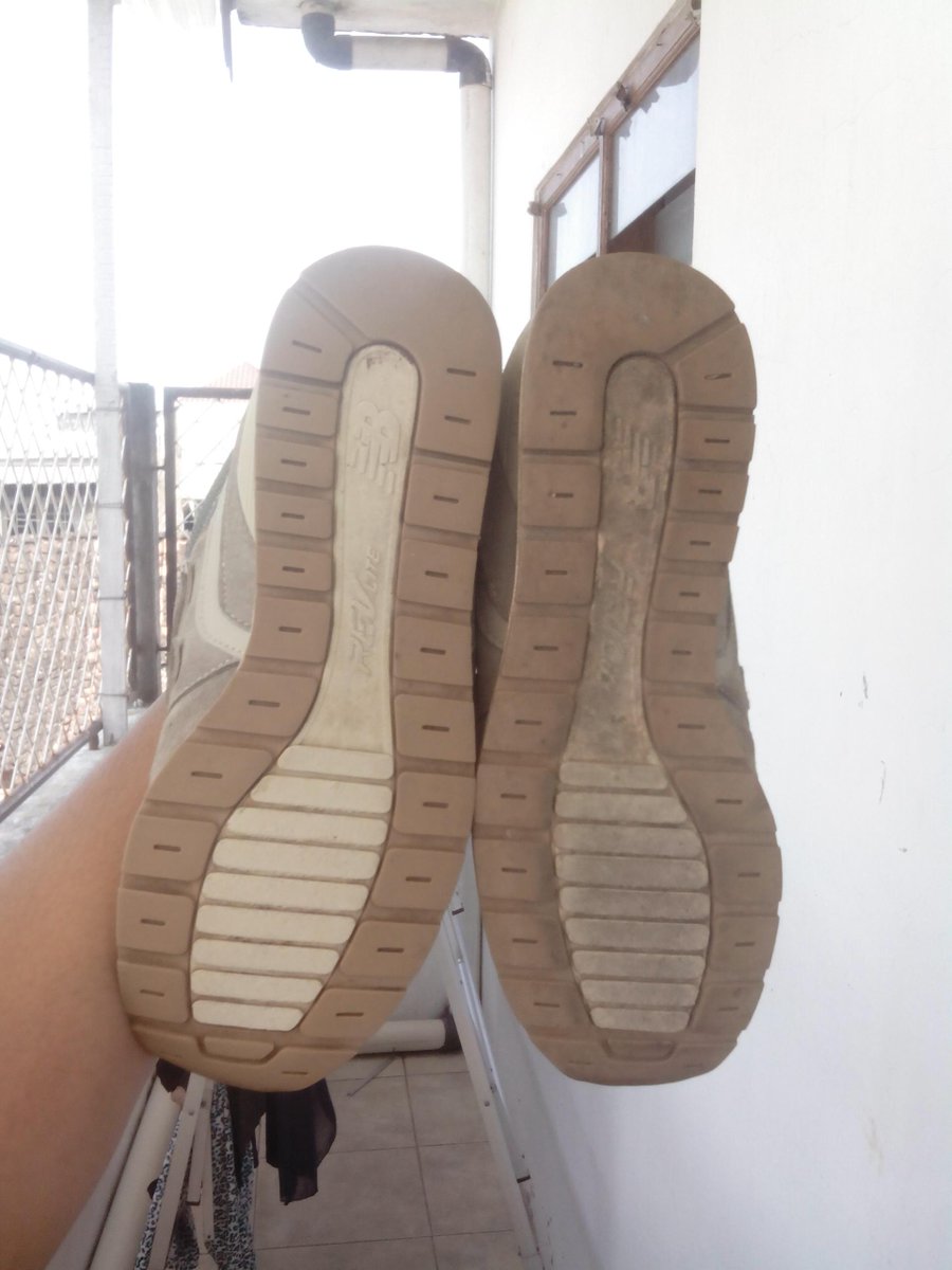 Outsole! Coba tebak ini sepatu apa? :p