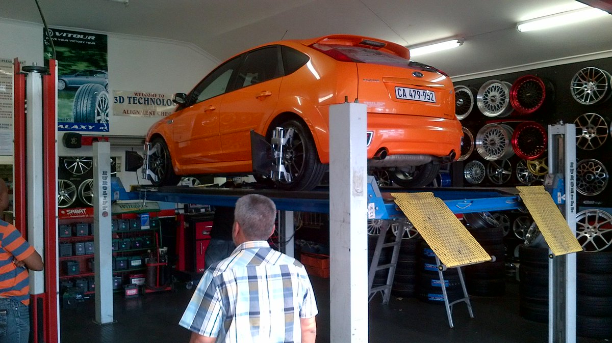 Wheeltech1's tweet photo. Making your cars road safe @Wheel-tech Auto Centre and having stress free rainy days!!! #Awesome http://t.co/9OftuUnsQd
