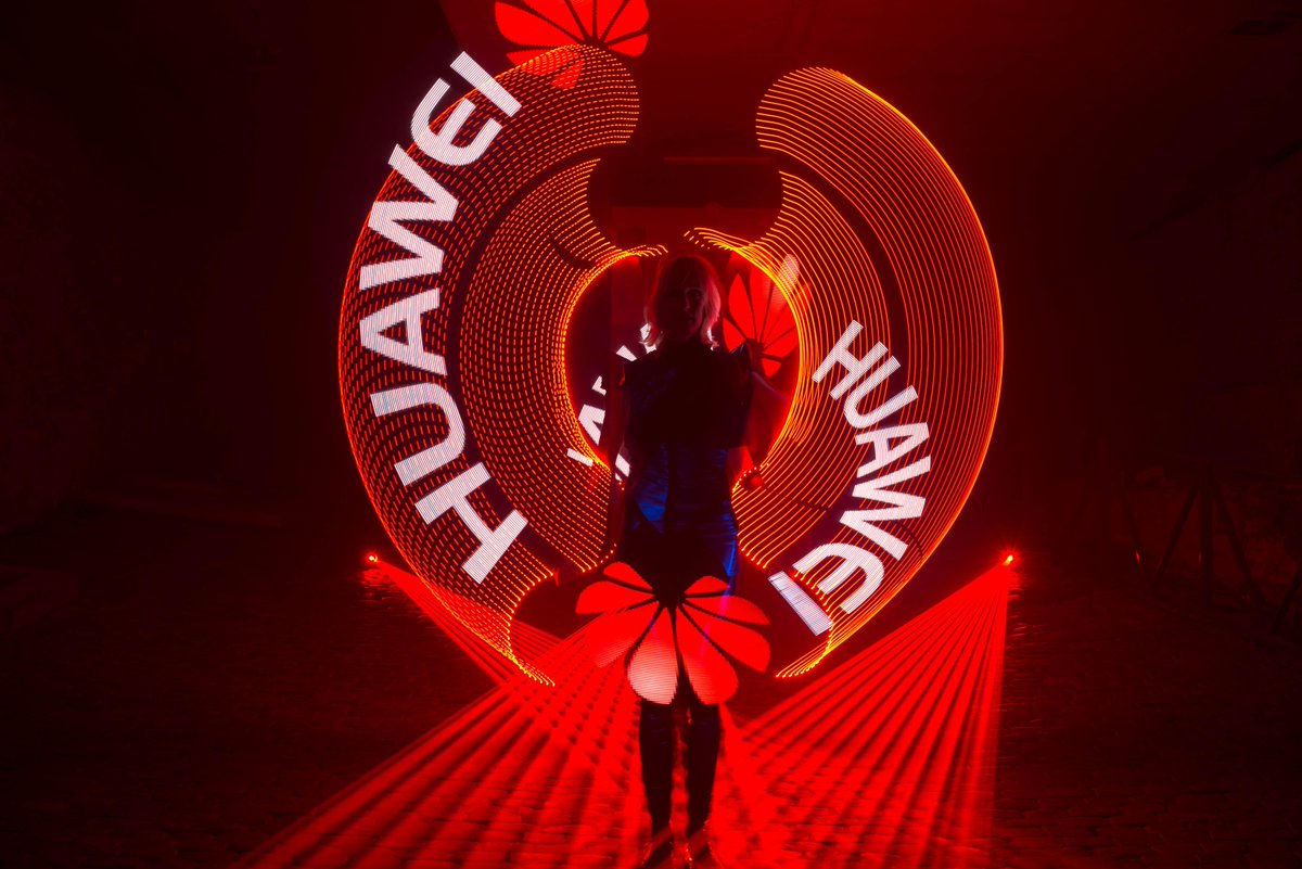 lightsinmotion_'s tweet photo. Launch of the @Huawei #P8 in Brussels #inspire http://t.co/UTPGTp4NhJ http://t.co/YB8e7zQAXF