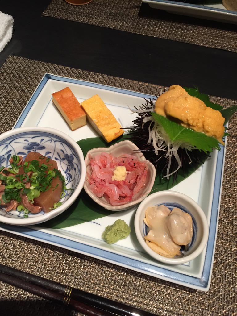 funk_dotitem's tweet photo. そーいえばまた一つ歳をとりました。ちょっと前ですが。
いい肉のしゃぶしゃぶとウニがうまかったです。
別の日ですが。
あ、僕は元気です。 http://t.co/ejtyLah5m1
