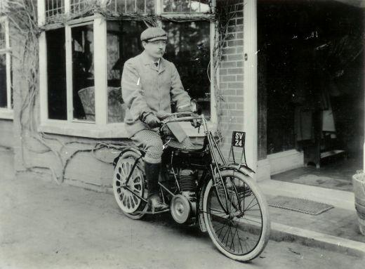 "Quando il morale è basso sali su una bicicletta e pedala" A.C.Doyle. Perfino in Italia bit.ly/1KQ4XVc