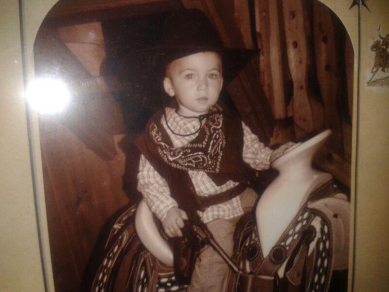 abrahammarin9's tweet photo. Felicidadess!! Ya 7 años ke cambiaste mi vida y me iciste ser mas feliz te kiero #Alvaro @Jessica25Lopez http://t.co/HRqmNeAoS3