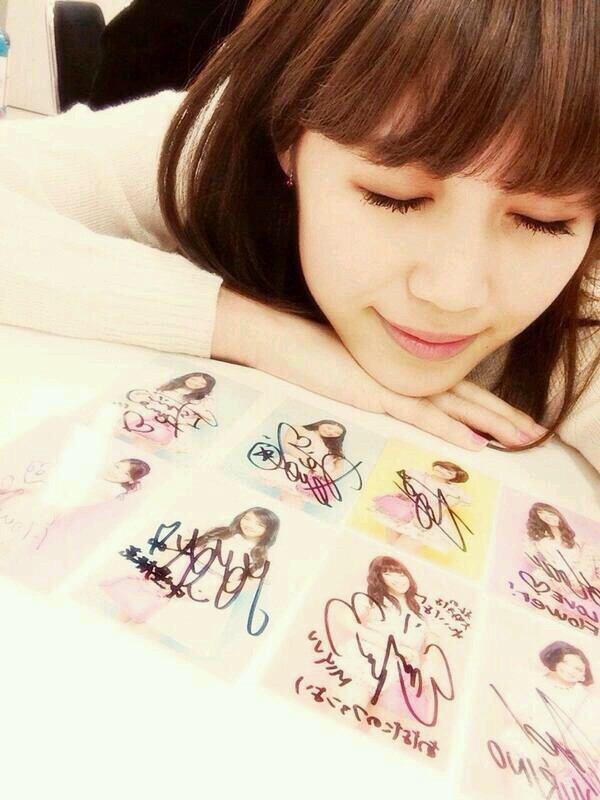 Reinalove2580's tweet photo. 初挑戦なのでフォロワーさんご協力おねがいします。
大好きな鷲尾伶菜ちゃんの誕生日までに120RT目指します！
#RTの中から気になった人お迎えに行きます 
#れいちぇる好きな人RT
#拡散希望 http://t.co/FHkAcW5kgc