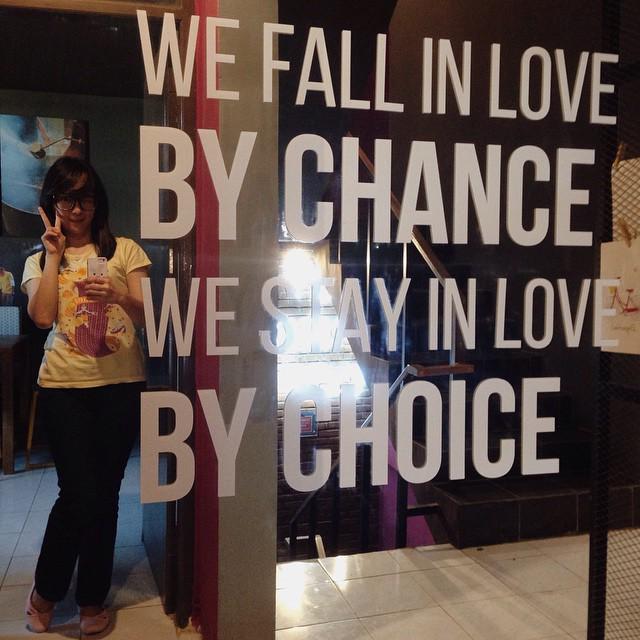 SaritaSutedja's tweet image. #Selfie at the most wanted and cool spot at #WarunkUpNormal Cihampelas 2 #PeloporWarunkIndomieKekinian