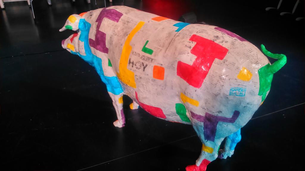 tur_extremadura's tweet photo. #iberianporkparade en ciudad de #Badajoz @sieresdebadajoz @gusta_badajoz @Badajoz1001Razo #turismo http://t.co/ys6StSfMOV