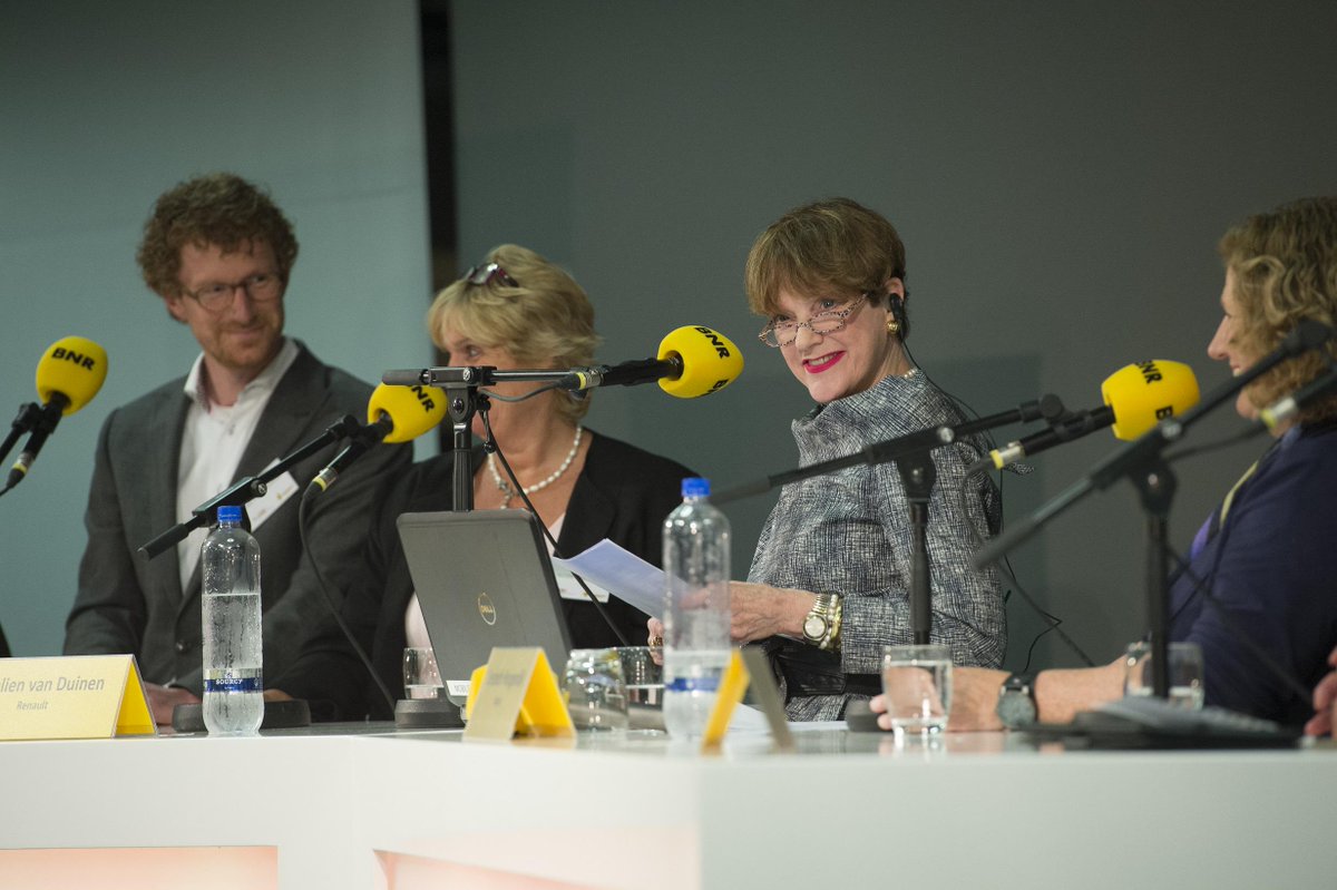 FD_BNR_LIVE's tweet photo. Luister, lees en kijk het @BNR #Zorgdebat over #mantelzorg terug: http://t.co/TPBidzc2CI http://t.co/blFdascbzz