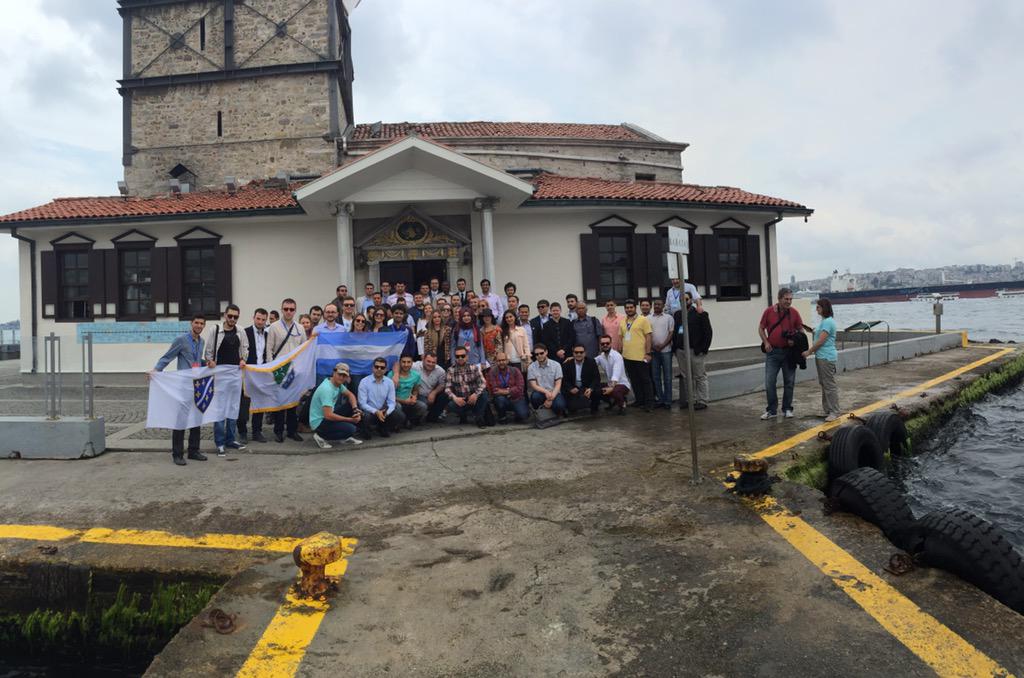 akgencistanbul's tweet photo. Election Exchange Programı'nda Misafirlerimiz Bugün Kız Kulesinde #EEP2015 http://t.co/bhQkyFMynQ