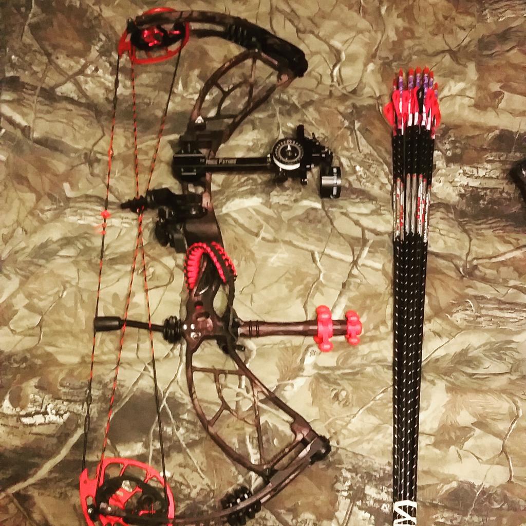 lanctot_a's tweet photo. New rig. #obsessionevolution #80pounds #deerslayer http://t.co/kvZUxoLfPV