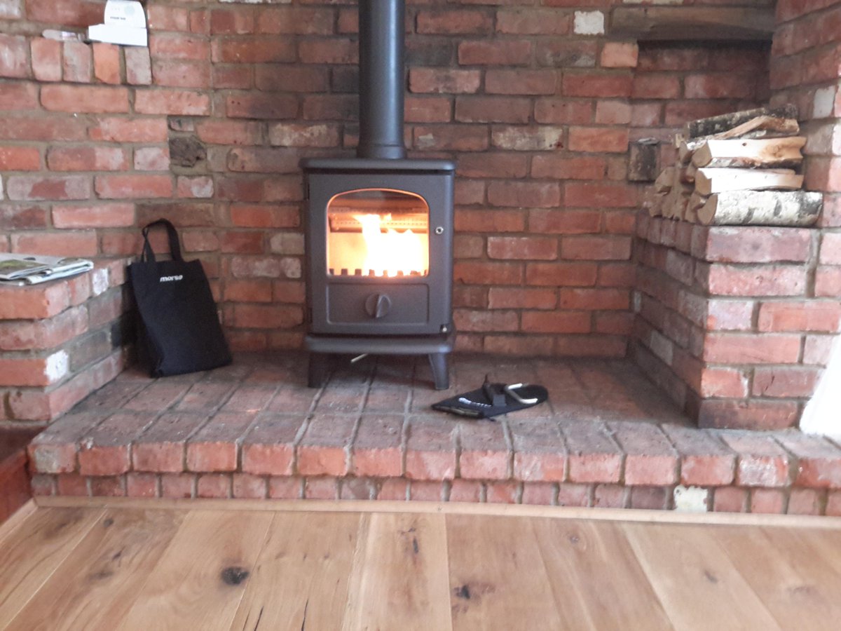 morstoves tweet media