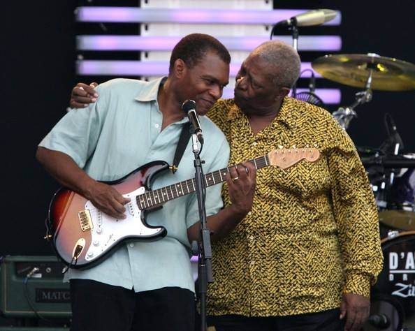 BLUES SONORA malam ini 93.3 FM <a href="/sonora_bdg/">93.3 FM Sonora BDG</a> Jam pertama 21.00 -22.00 WIB A TRIBUTE TO BB KING 4 : BB KING DUETS!