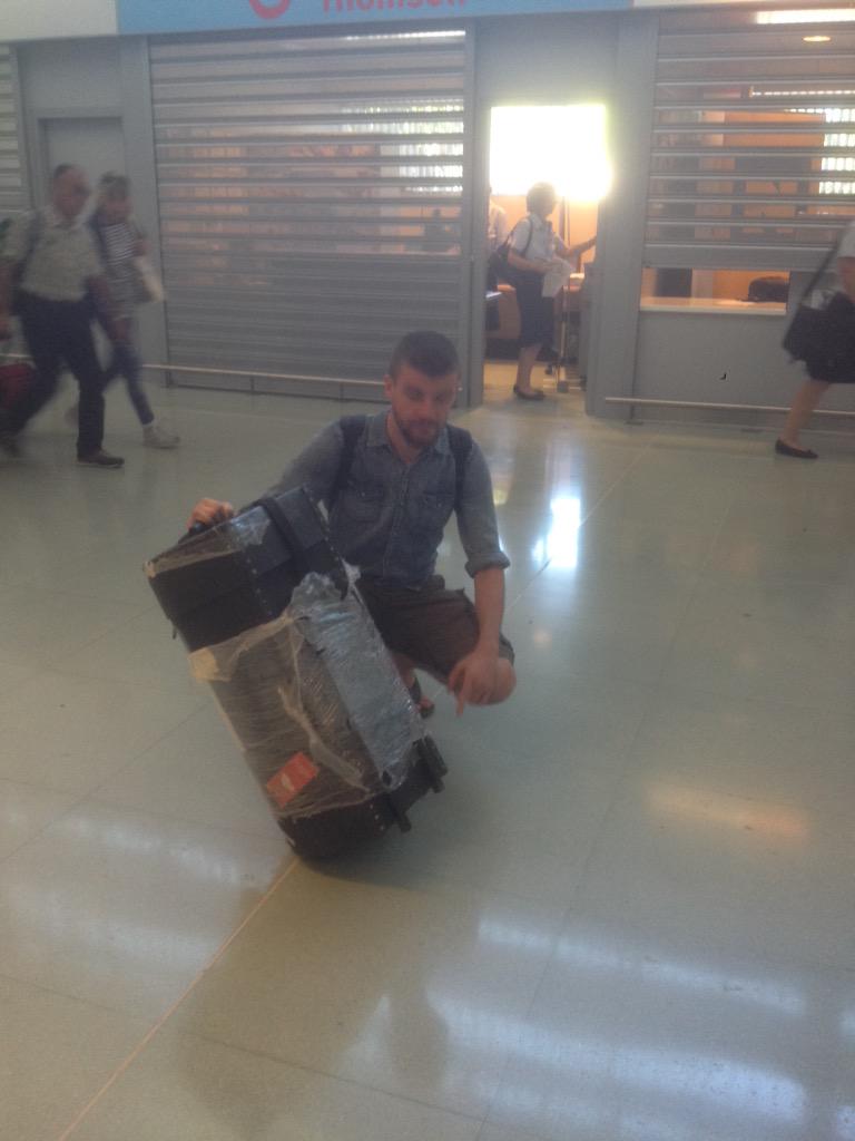 mt_adi's tweet photo. @Ryanair you just broke my musical instrument case. Do I dare peek inside to see if they are broken too ? http://t.co/17Yc34g5rS