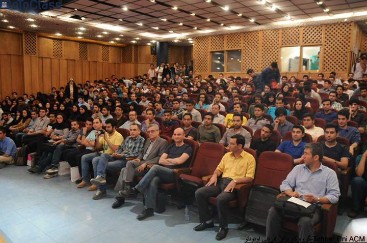 GoToClass_IR's tweet image. جشن انتشار اوبونتو ۱۵.۰۴ دانشگاه تهران، هفتم خرداد ۱۳۹۴
#GoToClass #GoToClass_IR #ubuntu