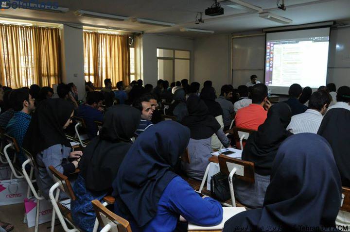 GoToClass_IR's tweet image. جشن انتشار اوبونتو ۱۵.۰۴ دانشگاه تهران، هفتم خرداد ۱۳۹۴
#GoToClass #GoToClass_IR #ubuntu