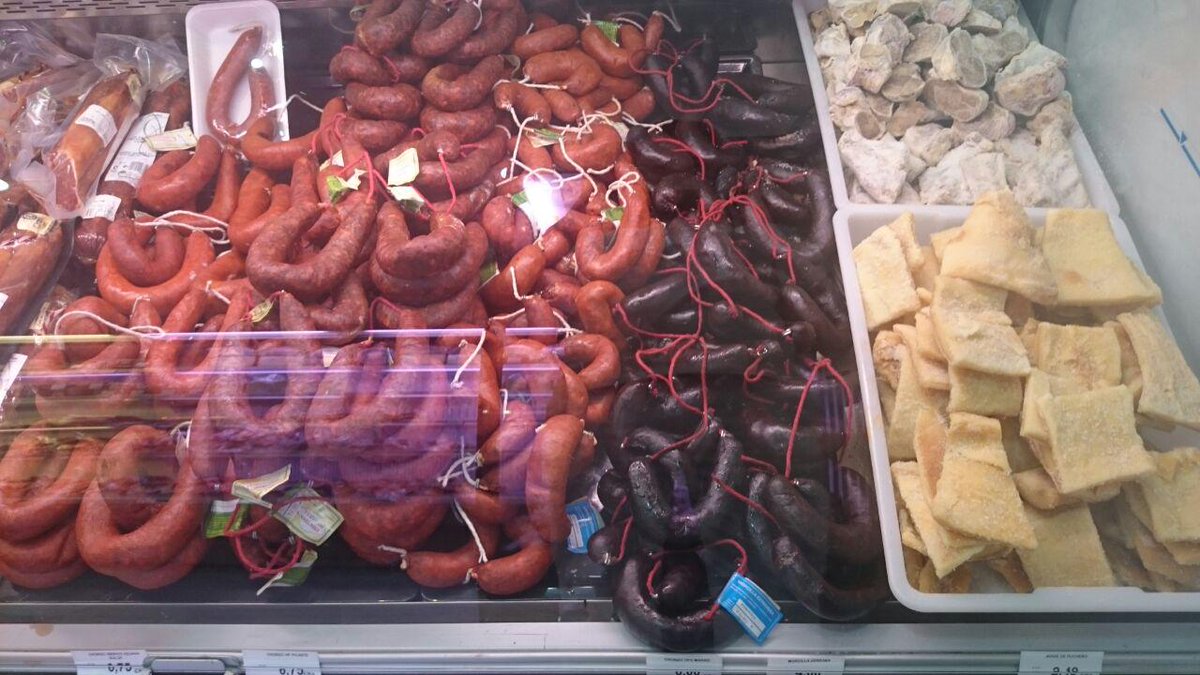 vbcarnicas's tweet photo. Llega el fin de semana.Estás pensado en hacer una barbacoa o darte un capricho? En nuestra tienda podemos ofrecértela http://t.co/3oNUfLubba