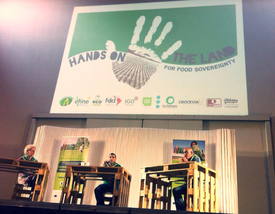 #HandsOntheLand campaign at the #expodeipopoli. Read more about the launch of our campaign: handsontheland.net/campaign-launc…