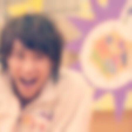 I2O2_Yotm's tweet photo. 御前



             の



笑顔は



（（（    rrr  💘  fff   ）））



俺



               の



勇気



       なんだよ http://t.co/krwsbh0IsR