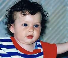  You\re 20 now wow, happy birthday Troye Sivan Mellet . 