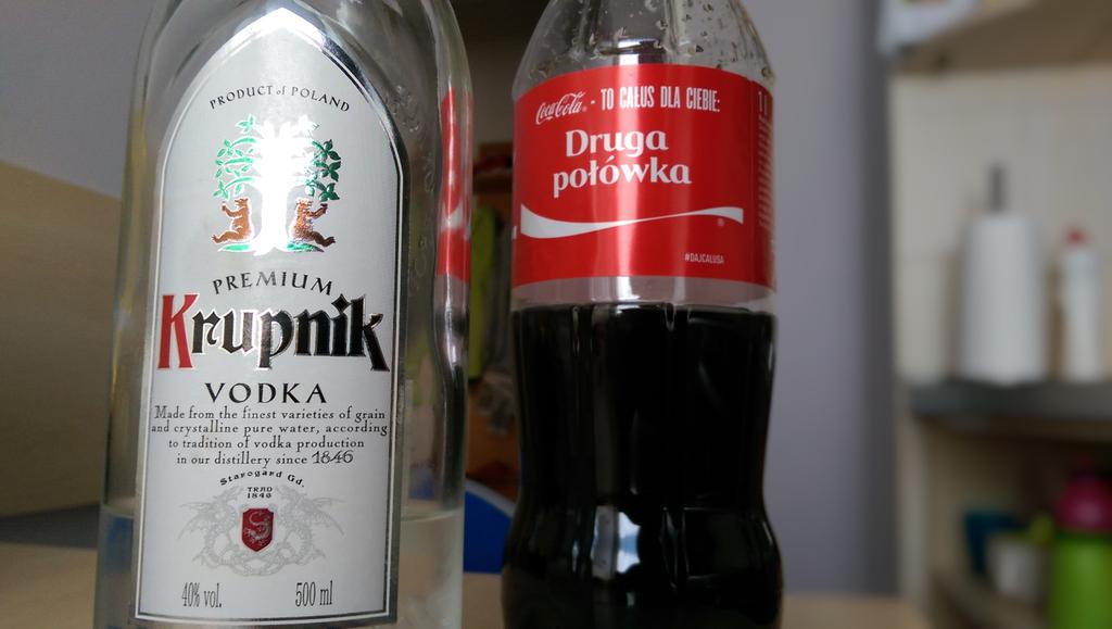 zolty26's tweet photo. Znalazłem swoją #drugąpołówkę 😂
#UFocus #HTCOneM8 http://t.co/iPzEX45Vg7