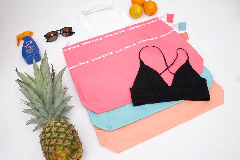 Who is joining us to the #beach?! #bags #tassen #strand #zomer #hittegolf #mode
bit.ly/JyksEA