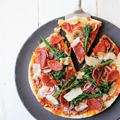WWTaste's tweet photo. Mamma mia this pizza is perfect! Rustle it up for a Friday evening indulgence: http://t.co/y0hE6kxJBy http://t.co/fejJCDbnjp