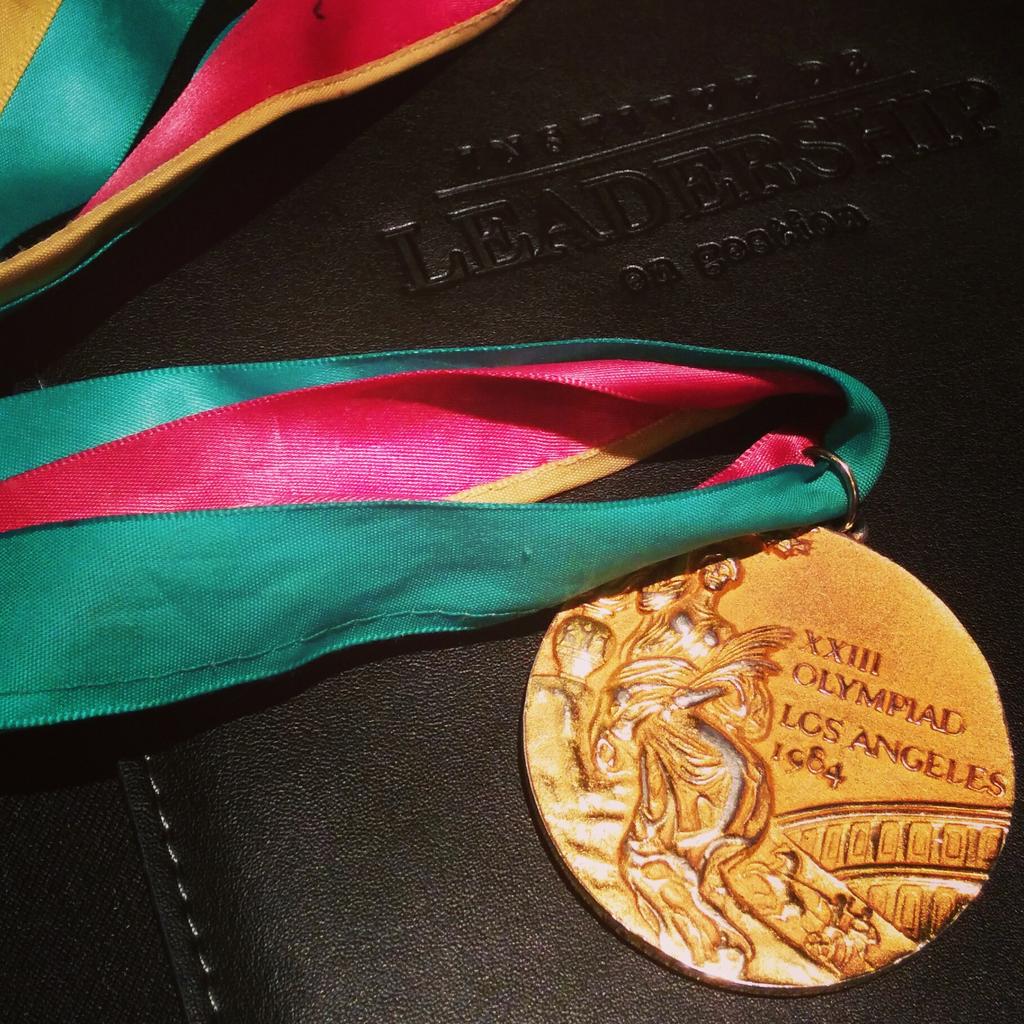 aly_eska's tweet photo. Le #leadership se trouve dans votre #personnalité - @BernierSylvie #olympicschampion 84, avec @Institutleaders http://t.co/ni96ZK6Gvo
