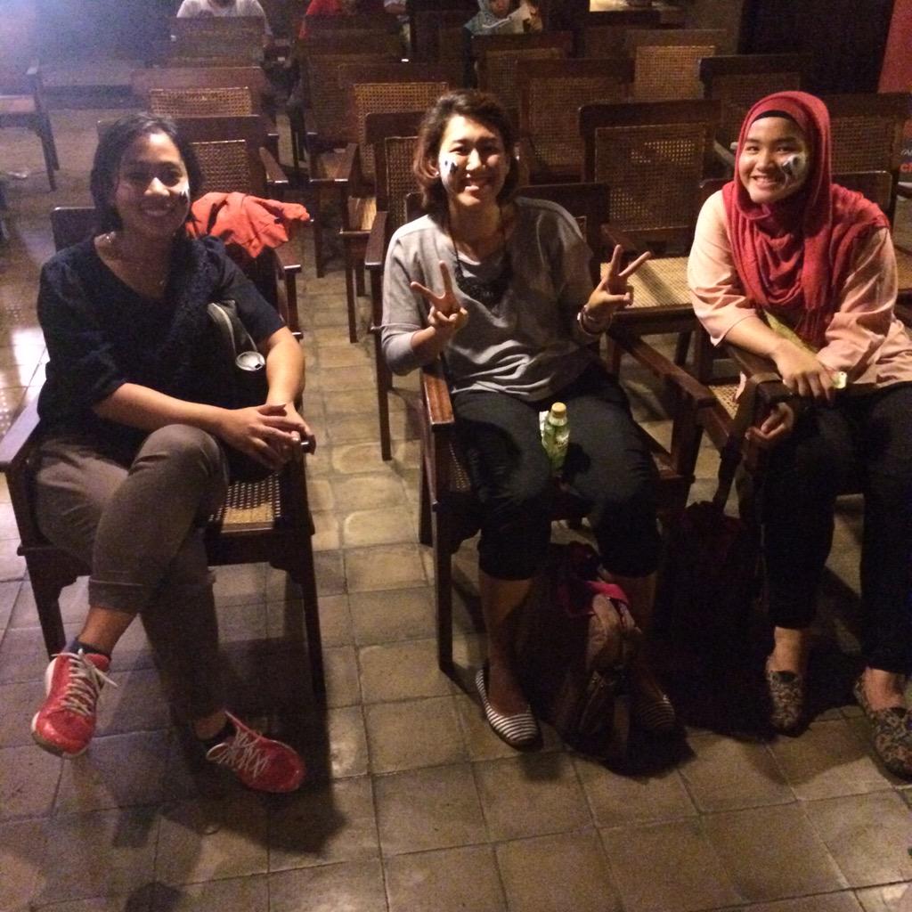 ChangeOrg_ID's tweet photo. Acara mau dimulai nih. Yuk merapat ke #KongkowIjo di @payonresto. @WWF_ID @TheWCS @KEHATI #SaveJambulKuning http://t.co/4bQcZ2V08l