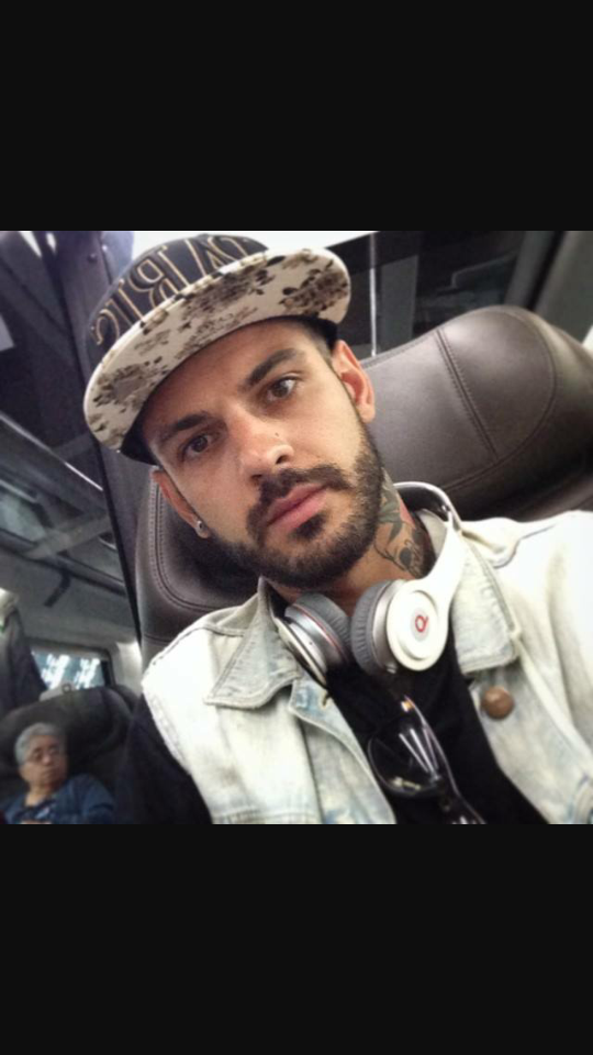 Pincoj's tweet image. 