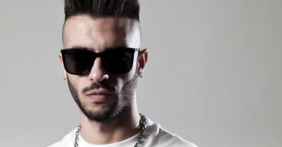 solelunablog's tweet photo. #DjSlait, un artista olbiese alla corte di @lorenzojova http://t.co/XsAVPypu06 @Salmolebon http://t.co/MHyuTJnwxq
