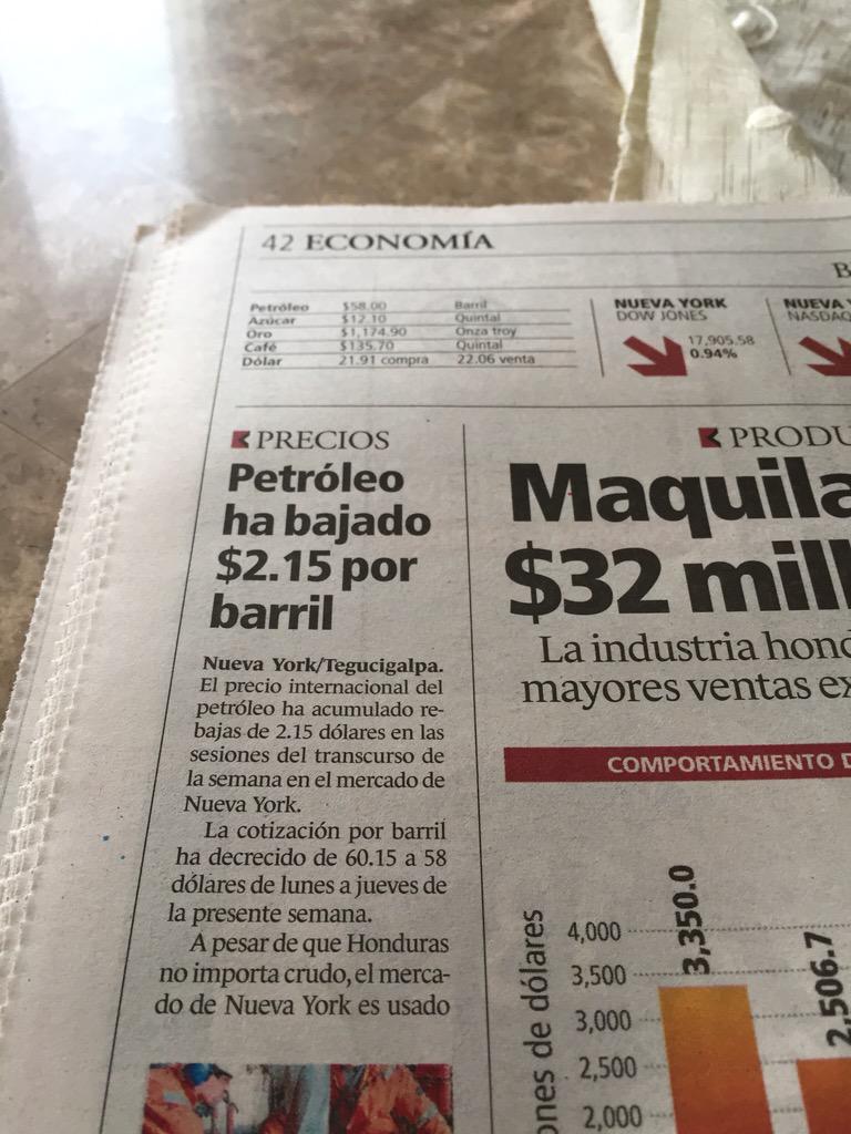 jrmr2174's tweet photo. Y aqui en Honduras van a subir los combustibles xq no importa si el petroleo baja , vivimos en otro planeta sera http://t.co/9JuGvnAxLv