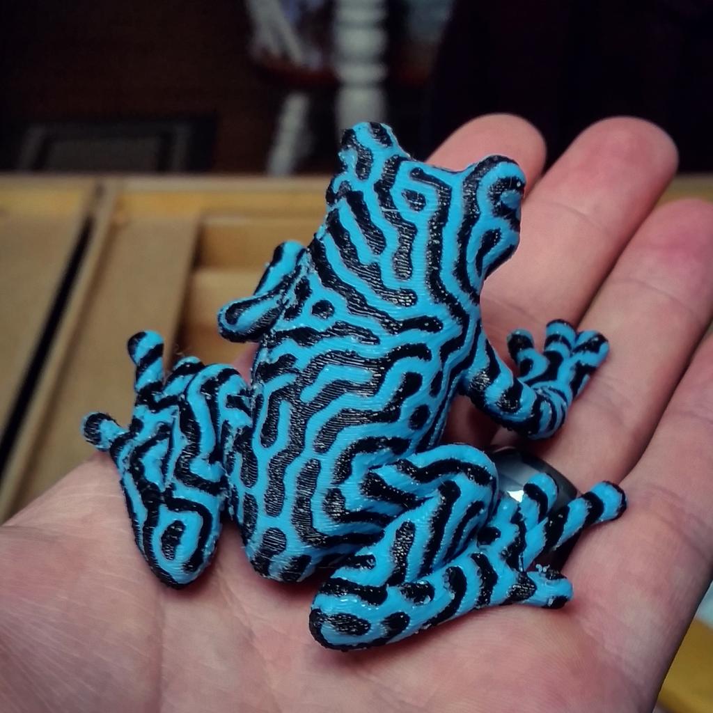 QUESTPACT's tweet photo. Switched to Cura Slicer for dual extrusion #nevergoingback #3dprinting #FELIXprinters #Felix3 @FELIXprinters #3dprint http://t.co/Nqz3I5ee0E