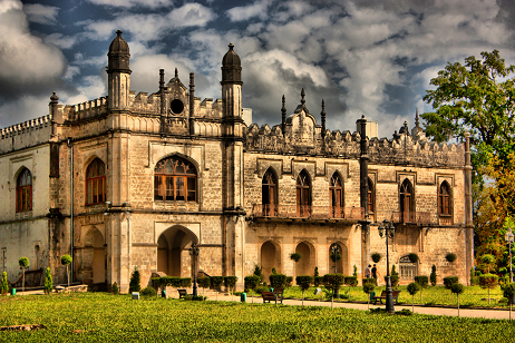 On the way to #Svaneti: 19th Century Dadiani Palace complex undergoes vital restoration buff.ly/1MrGnaX