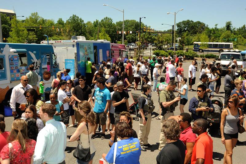 Alexandria Food Trucks Are Heating UP for Today's West End Food Truck Rodeo tasteusa.com/event/15743/we…
