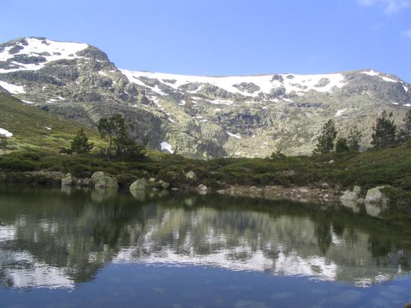 #DiaMundialdelMedioAmbiente
Todos tenemos derecho a disfrutar del medio ambiente y el deber de conservarlo
#Colabora