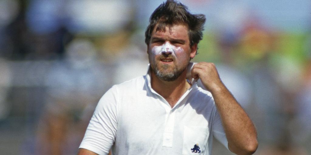 A very happy 58th birthday to legend & recent MCC President Mike Gatting: 