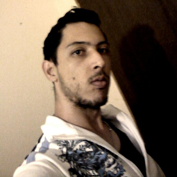 Quem acredita sempre alcança 
Bomdia