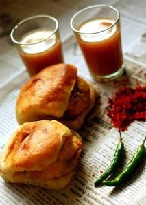 65JaiHo's tweet image. #Bombayloves  vada pav and cutting chai
@WeAreMumbai