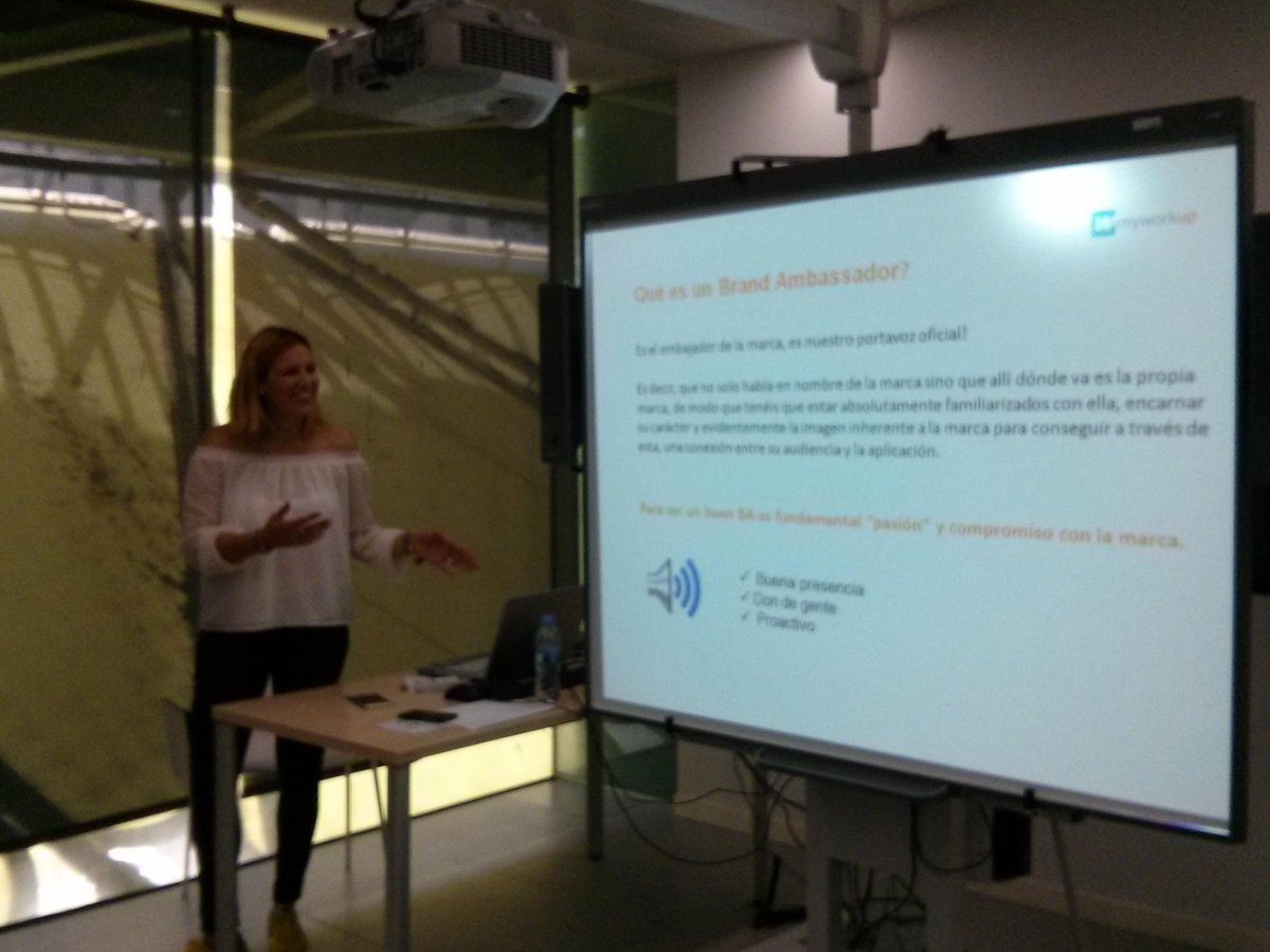 myworkup's tweet photo. Nuestro primer encuentro con los #brandambassadors de #myWorkUp #mobile @ConectorSpain http://t.co/8q0lIvhDXP