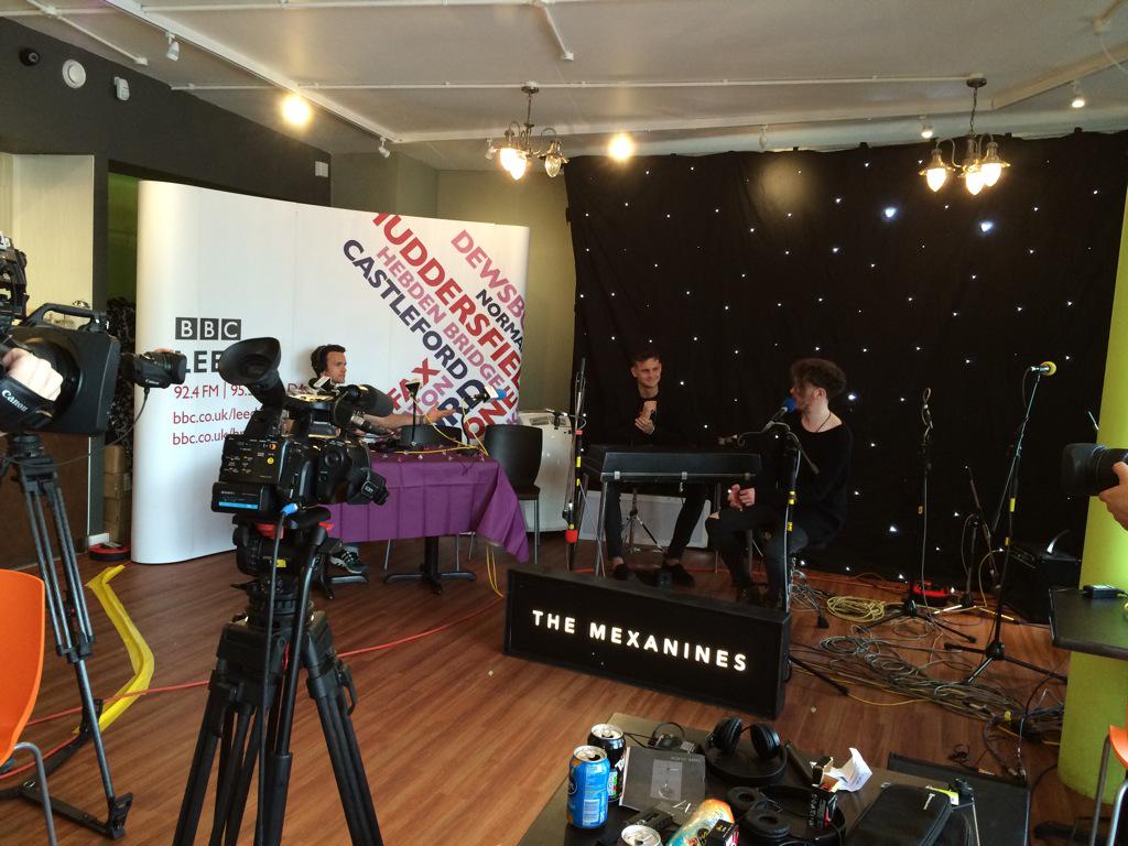 That <a href="/johnnyianson/">Johnathan I'Anson</a> from <a href="/BBCLeeds/">BBC Leeds</a> broadcasting LIVE from #BBCMusicDay in #Bradford