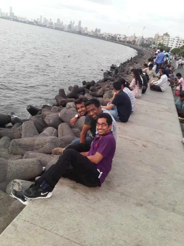 shabbirkd's tweet image. #BombayLoves marine drive  @WeAreMumbai" @hukkapani @tweets_hd52