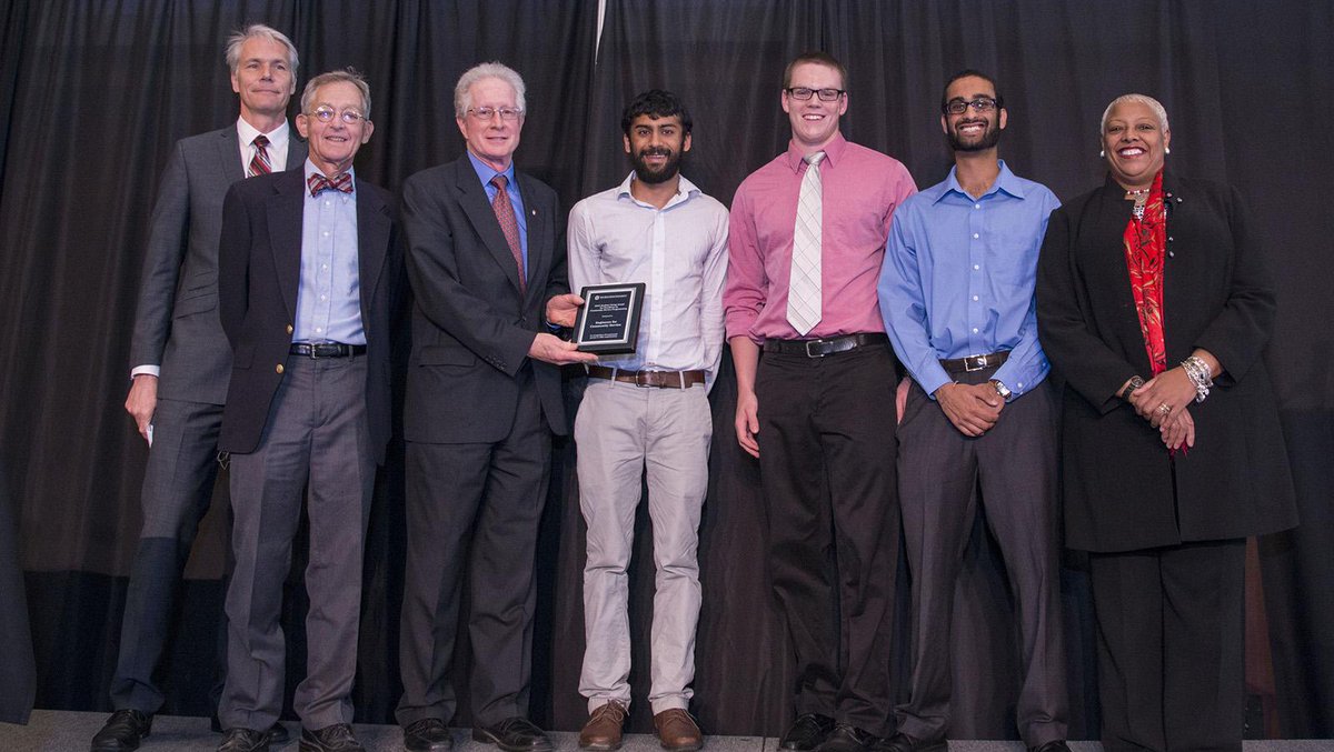 OSUOutreach's tweet image. Congrats to Engineers for Community Service, Student Group Award recipients ow.ly/NI1hn @OSUengineering