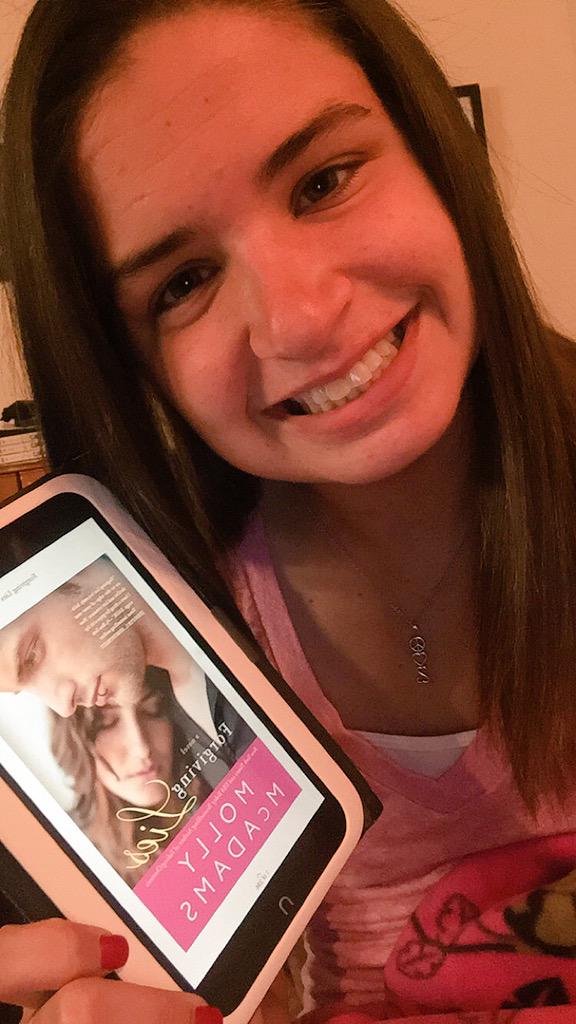 Chelsaloo93's tweet image. Day 5 #TLPhotoChallenge #TakingChances 💗📖