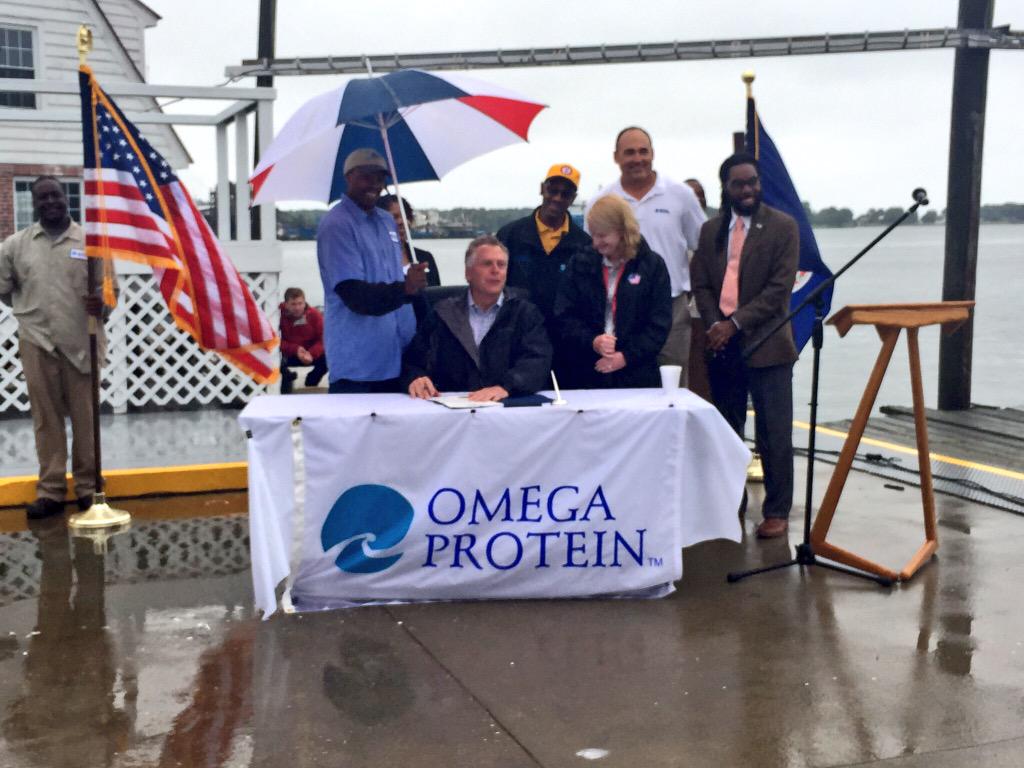 VAGovernor73's tweet image. Gov toured Tangier Island yesterday - he was briefed on the island's cultural history along w/ tourism partnerships.