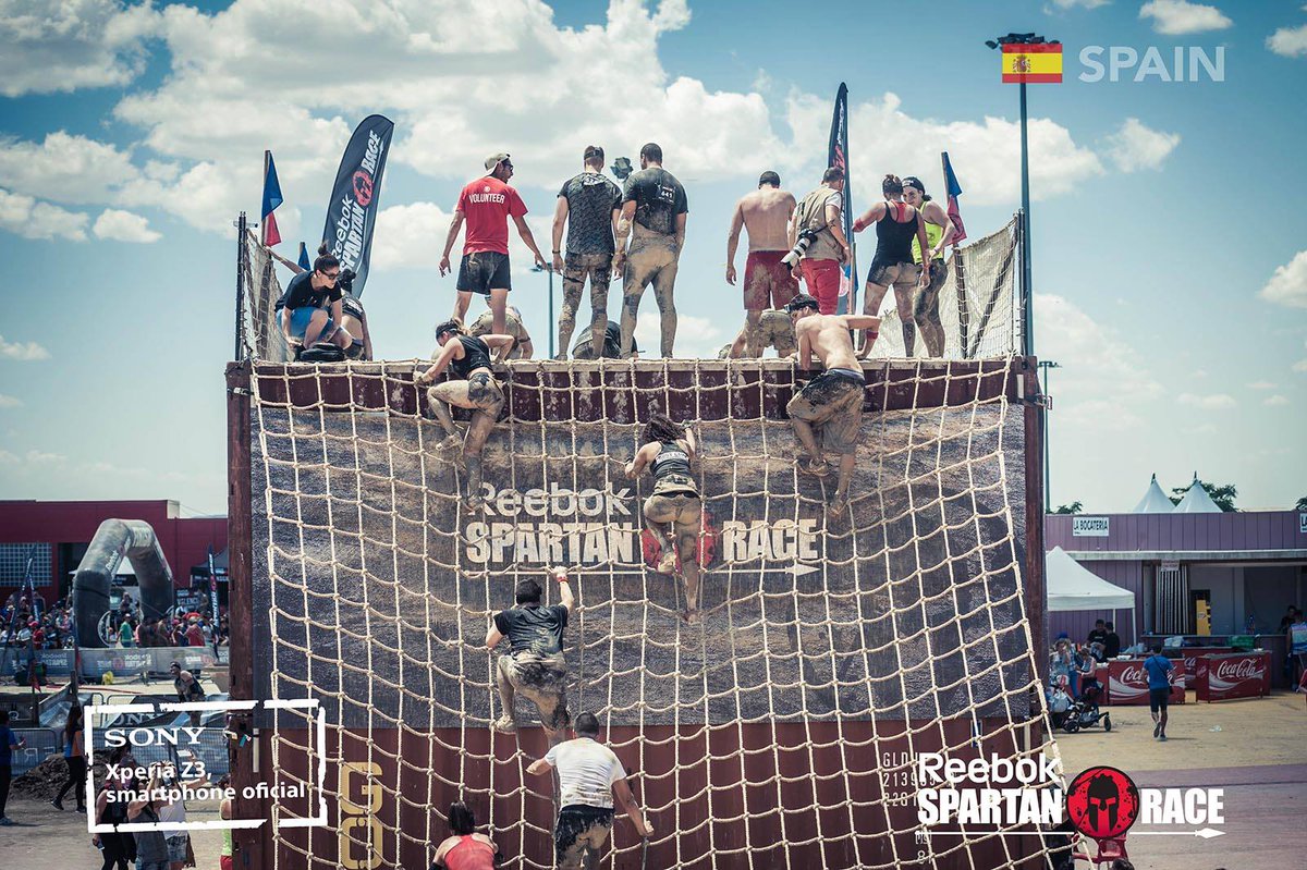 SpartanRaceEsp's tweet photo. Porque como buenos espartanos no tenemos miedo a nada. ¡AROOO! #SpartanMadrid. http://t.co/Yy9FPk017c