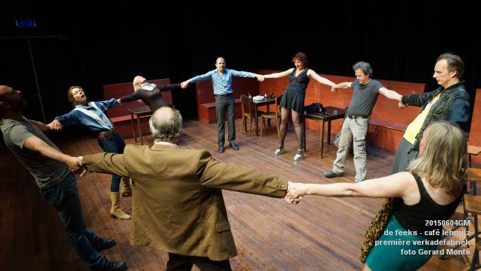 deFeeks's tweet photo. wij bereiden ons voor op weer een avondje #caféLehmitz in een uitverkochte zaal van @verkadefabriek http://t.co/Mmi2MWEPmp