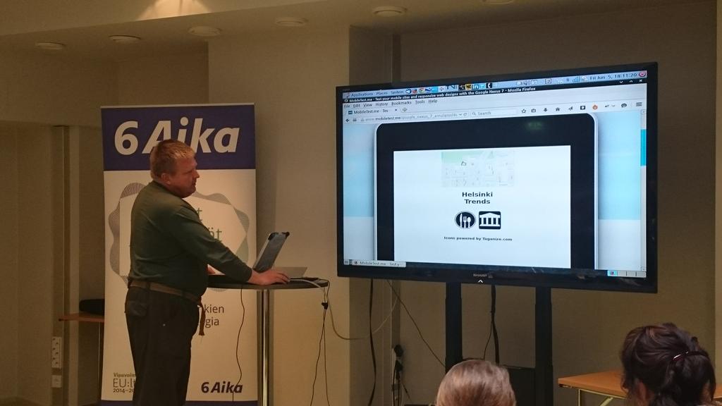 troppone's tweet photo. An NFC-based solution for finding what's nearby in #Helsinki #odmoves #hackathon #nodw15 http://t.co/uy7k15SPNj