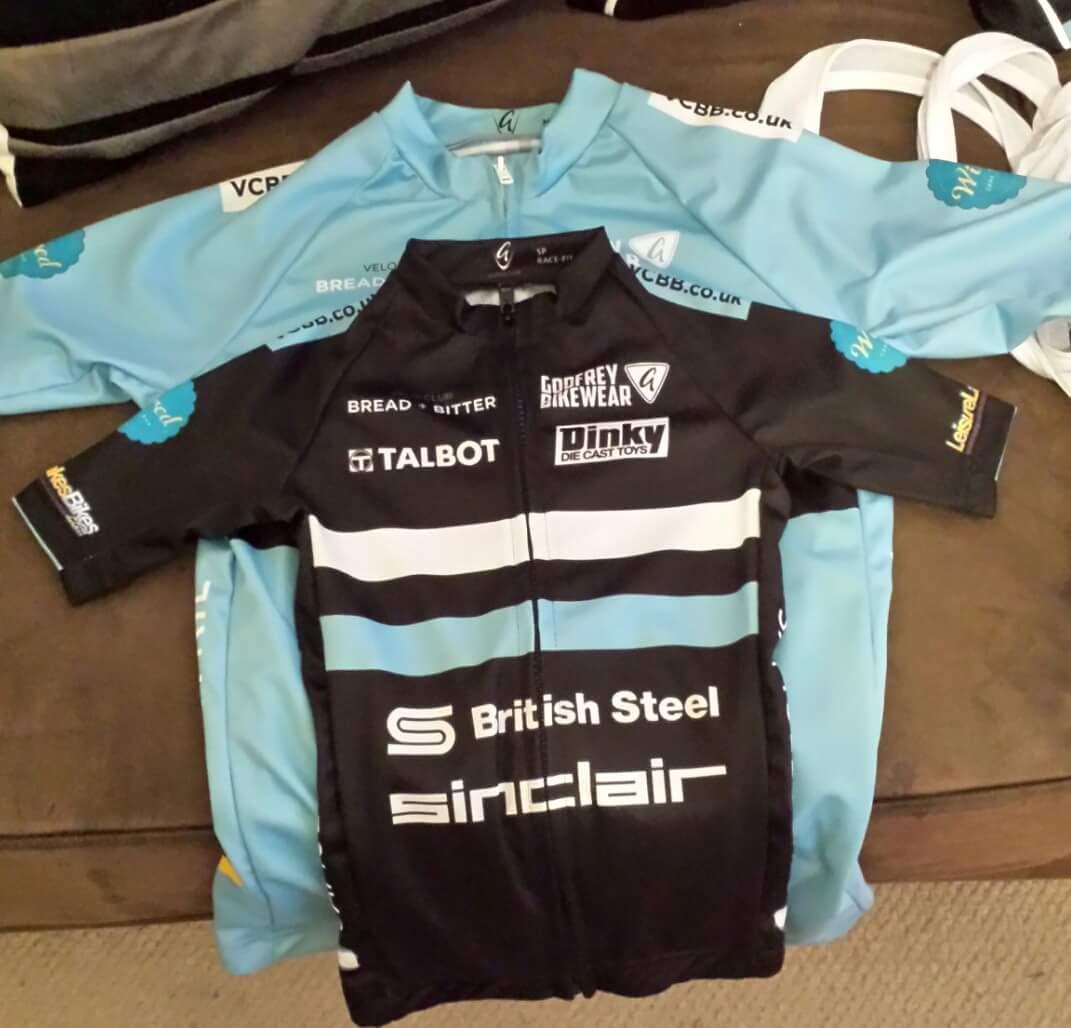 robmpetrie's tweet photo. Samuel and my new kit ! :) #VCBB #PROUD #BESTCLUBONTHEPLANET http://t.co/1n4XfRywGw