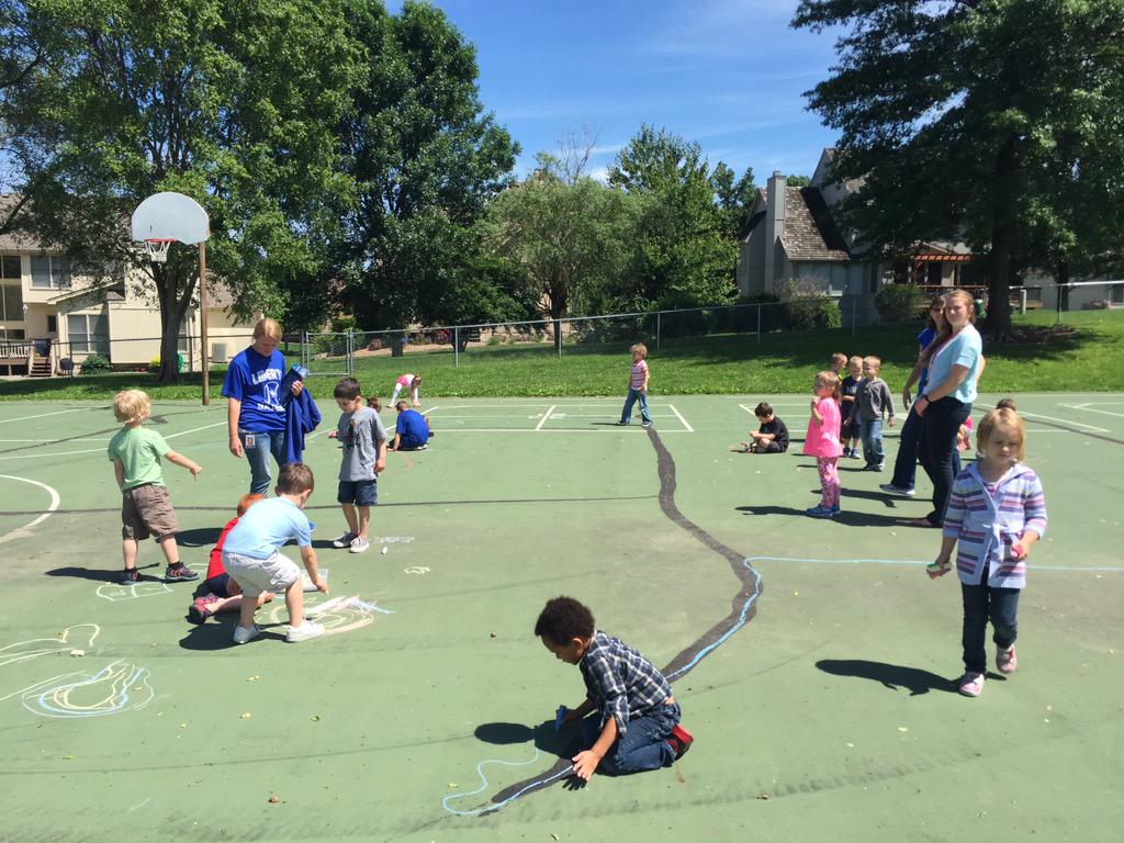 MeinersPaula's tweet photo. The sun came out!!!🌞#lpsAD #lpsleads #lpsleadssummer http://t.co/e3C0cHkInB