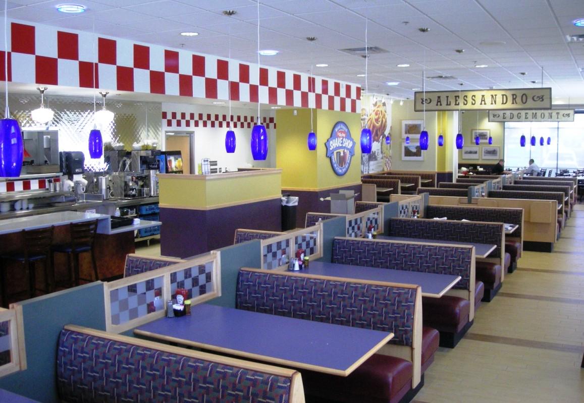 MCC_const's tweet photo. #FBF the #BobsBigBoy we built in Moreno Valley in May 2010. #mccprojects #niceinterior #restaurantcontractor #bob http://t.co/Vd9R1yGmS3